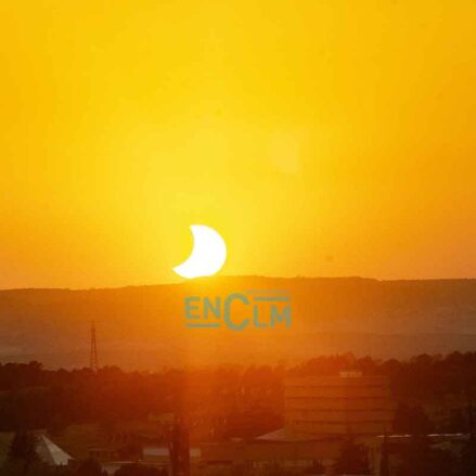 Fotos |  El eclipse que paralizó a Cuenca: el anochecer histórico que quedará marcado en miles de retinas — imagen 2