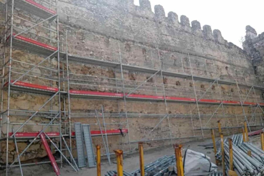 Escalona comienza las obras para consolidar el castillo y evitar nuevos derrumbes