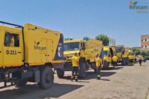 Medios y efectivos enviados al incedio en Peñas de Riglos (Huesca).