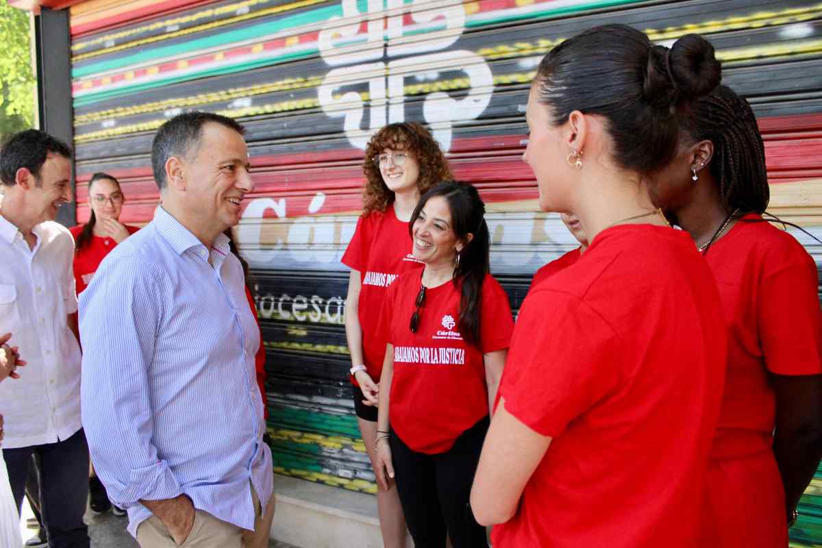 La Tómbola de Cáritas en la Feria de Albacete repartirá 180.000 premios, entre ellos un coche y un viaje — imagen 1