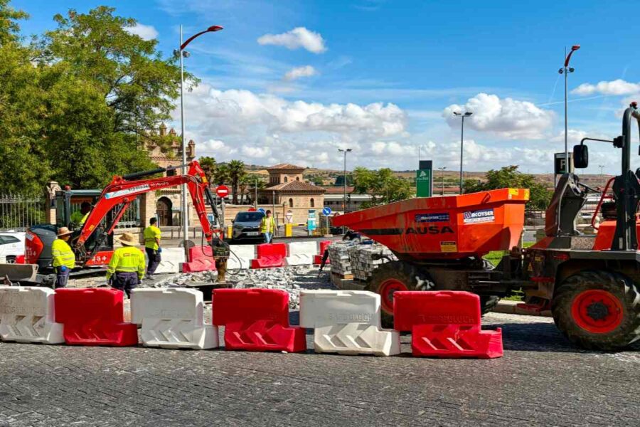 Toledo | Arrancan las obras para renovar calzadas y aceras en Santa Bárbara: durarán tres meses