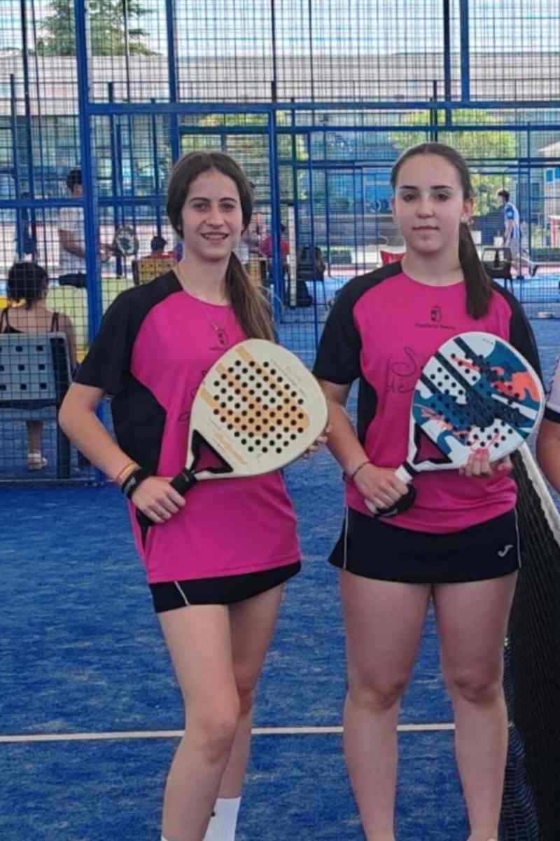 Julia Moreno (izquierda) y Claudia Navarro.