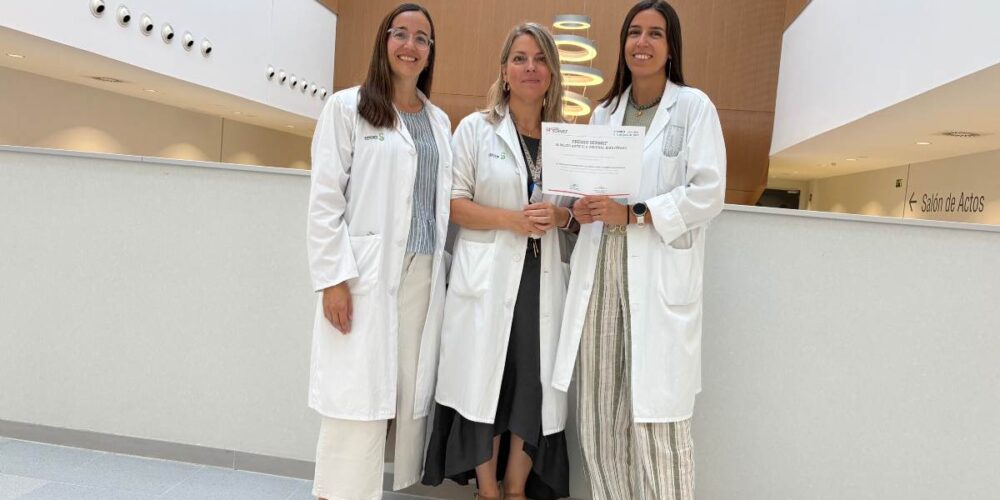En la foto, las profesionales sanitarias premiadas.