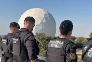 La Guardia Civil blinda el Observatorio Astronómico de Yebes (Guadalajara).