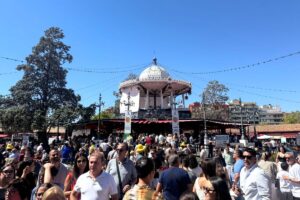 Visitantes en la zona de El Templete en la Feria de Albacete 2026. Foto: Elena Valero