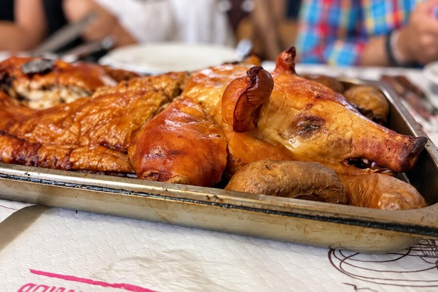 Comer cochinillo en la casa donde nació Millán Salcedo: el restaurante de Ciudad Real que acaba de reabrir