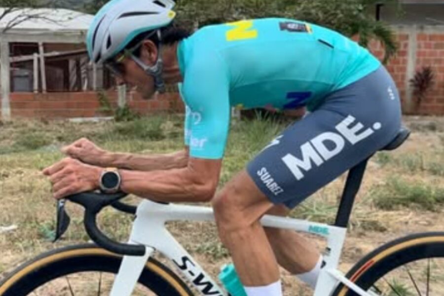 El ciclista albaceteño Óscar Sevilla, víctima de un robo en Bogotá