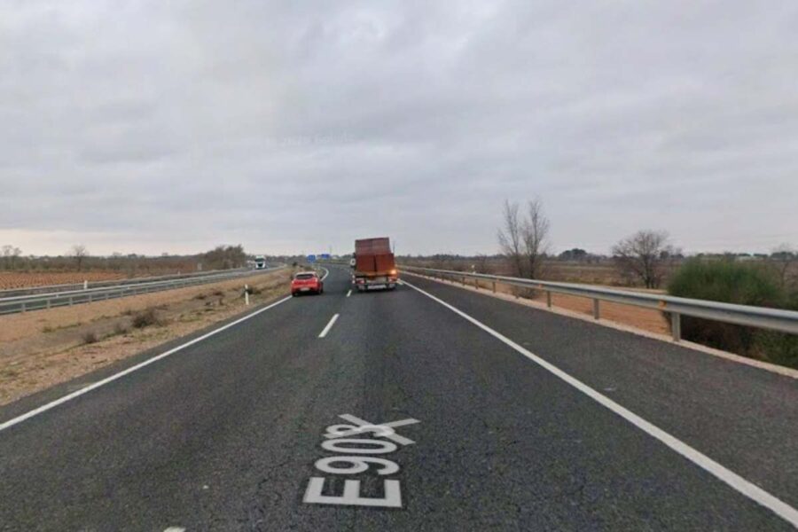 Muere un hombre de 76 años atropellado por un turismo en la A-43 a su paso por Manzanares