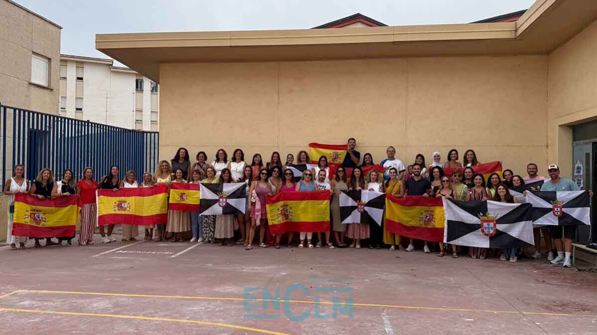 El profesor de Toledo que da clases en Ceuta: «Salimos con el espray en el bolsillo… Tenemos miedo, pueden proteger el colegio pero no el trayecto» — imagen 2