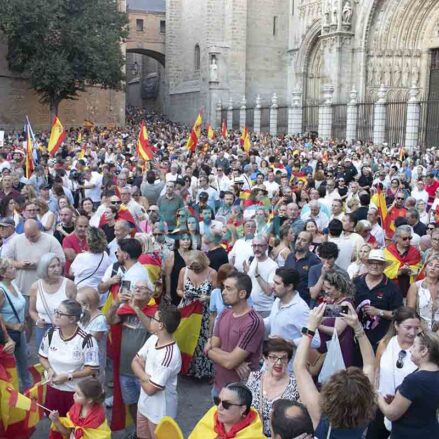 En imágenes, la masiva concentración de Toledo por Ceuta: 6.000 personas, según el ayuntamiento — imagen 39