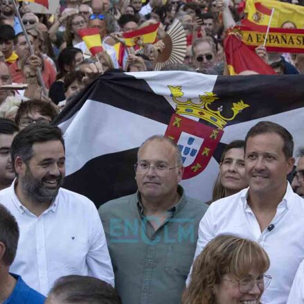 En imágenes, la masiva concentración de Toledo por Ceuta: 6.000 personas, según el ayuntamiento — imagen 8