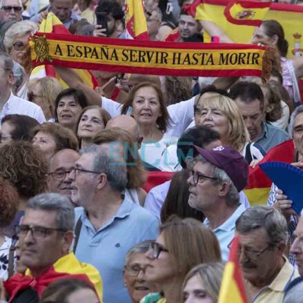En imágenes, la masiva concentración de Toledo por Ceuta: 6.000 personas, según el ayuntamiento — imagen 4