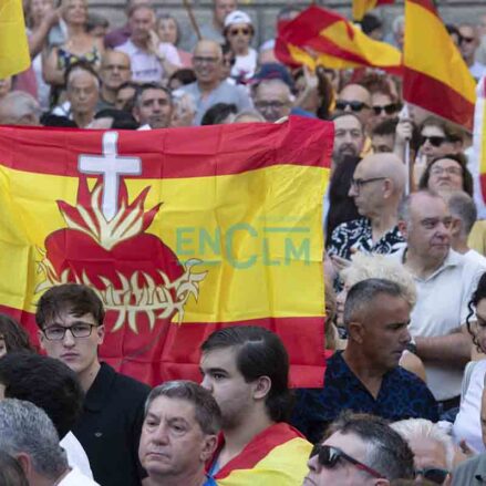 En imágenes, la masiva concentración de Toledo por Ceuta: 6.000 personas, según el ayuntamiento — imagen 12
