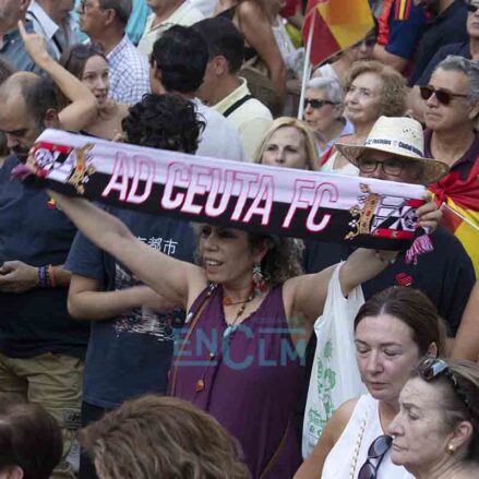 En imágenes, la masiva concentración de Toledo por Ceuta: 6.000 personas, según el ayuntamiento — imagen 25