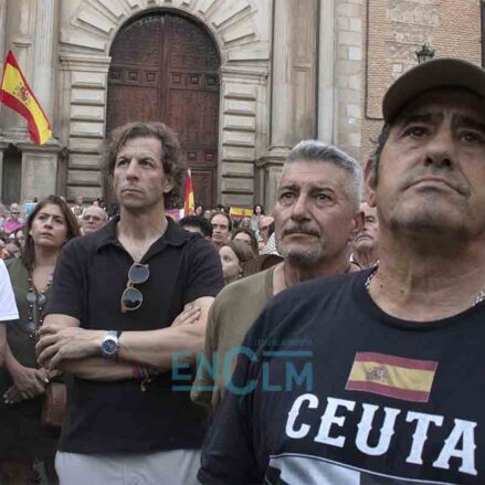 En imágenes, la masiva concentración de Toledo por Ceuta: 6.000 personas, según el ayuntamiento — imagen 42