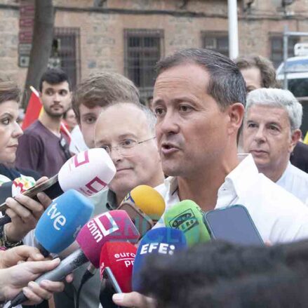 En imágenes, la masiva concentración de Toledo por Ceuta: 6.000 personas, según el ayuntamiento — imagen 61