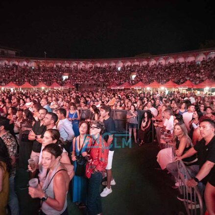 Fotos | Sencillamente encandiladora, así fue Vanesa Martín en su actuación en la Plaza de Toros de Toledo — imagen 2