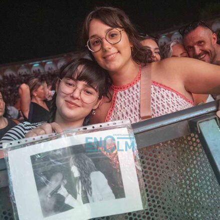 Fotos | Sencillamente encandiladora, así fue Vanesa Martín en su actuación en la Plaza de Toros de Toledo — imagen 30