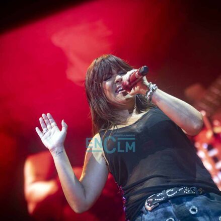 Fotos | Sencillamente encandiladora, así fue Vanesa Martín en su actuación en la Plaza de Toros de Toledo — imagen 18