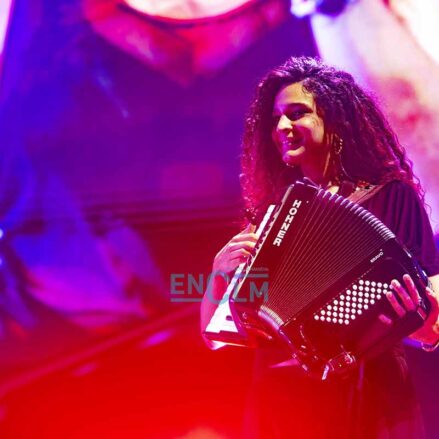 Fotos | Sencillamente encandiladora, así fue Vanesa Martín en su actuación en la Plaza de Toros de Toledo — imagen 20