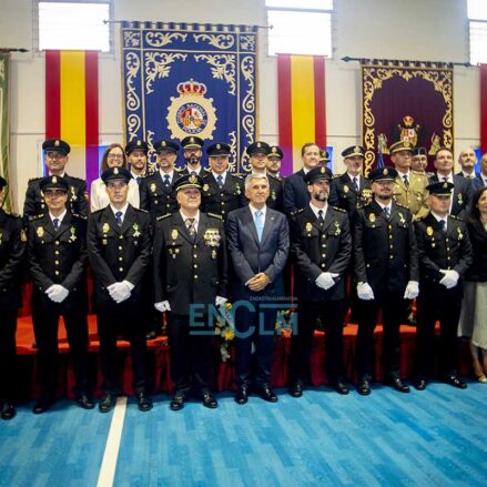 Fotos | La Policía Nacional celebra en Toledo la festividad de sus patronos con la entrega de 25 medallas — imagen 1