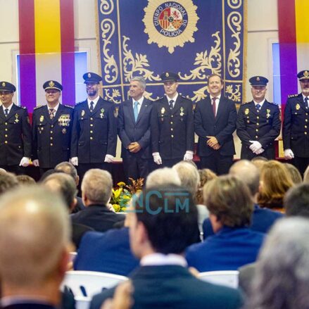 Fotos | La Policía Nacional celebra en Toledo la festividad de sus patronos con la entrega de 25 medallas — imagen 14