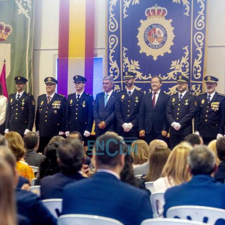 Fotos | La Policía Nacional celebra en Toledo la festividad de sus patronos con la entrega de 25 medallas — imagen 20