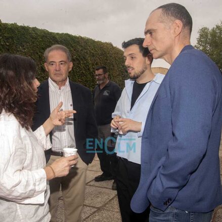 Fotos | El Seat 600, los movimientos sociales, las primeras elecciones democráticas… La exposición sobre la Transición en Toledo — imagen 17