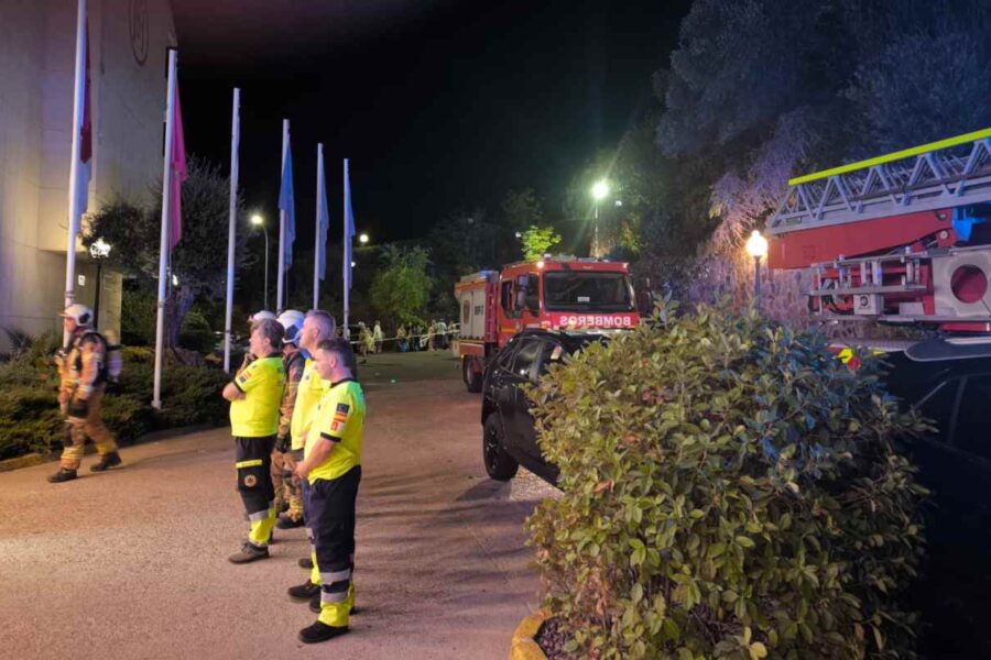 Desalojan a 608 personas del Hotel Beatriz en Toledo por un incendio