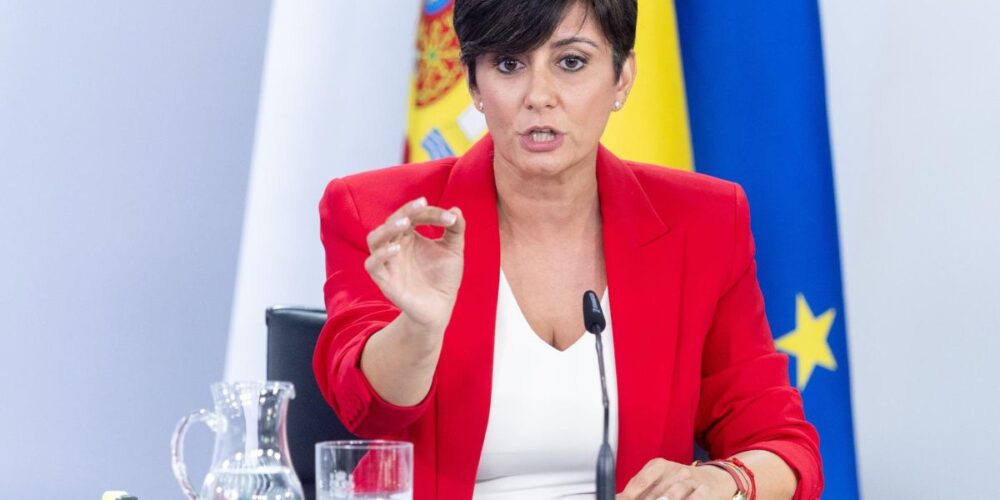 La ministra de Vivienda y Agenda Urbana, Isabel Rodríguez, en la rueda de prensa del Consejo de Ministros. Foto: EP.