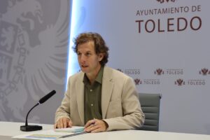 Rubén Lozano dio cuenta de la campaña de piscinas de verano en Toledo.