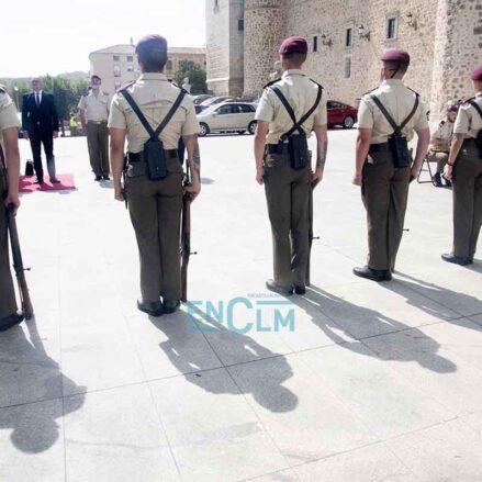 Fotos | Un monolito recuerda en el Alcázar de Toledo a las personas de las misiones españolas que fallecieron en Bosnia y Herzegovina — imagen 3