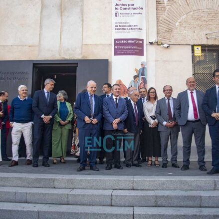 Fotos | El encuentro entre Page, Martín Villa y Alfonso Guerra en Toledo para hablar de la Transición — imagen 3