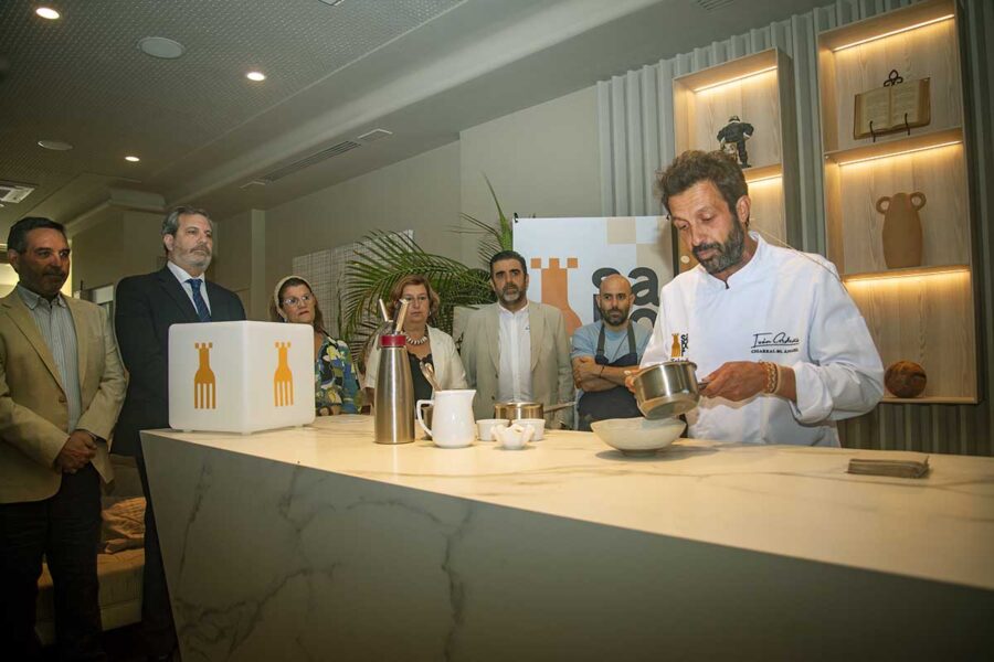 Sabor Toledo convierte La Vega en una gran despensa con tapas desde 2,50 euros, música y cocina en directo