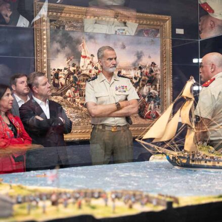 Fotos | La visita del Rey a la exposición en Toledo que celebra el papel de España en la independencia de los Estados Unidos — imagen 12