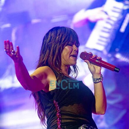 Fotos | Sencillamente encandiladora, así fue Vanesa Martín en su actuación en la Plaza de Toros de Toledo — imagen 50