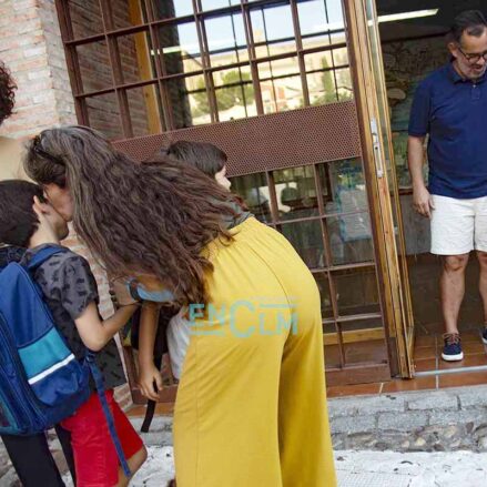Fotos | Muchos abrazos y muchas ganas, así ha sido la vuelta al cole en el San Lucas y María de Toledo — imagen 20