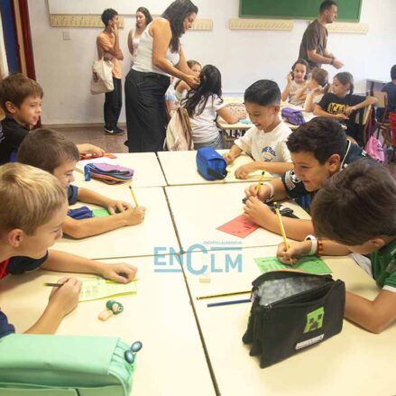 Fotos | Muchos abrazos y muchas ganas, así ha sido la vuelta al cole en el San Lucas y María de Toledo — imagen 12