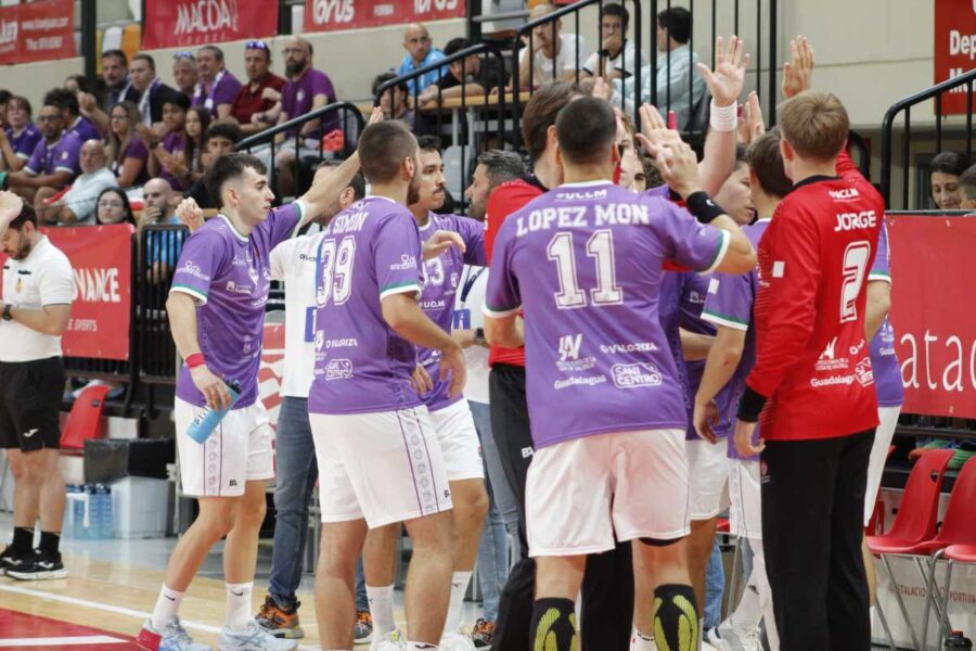 26-31. Primera victoria del BM Guadalajara en Zaragoza en el inicio de la División de Honor Plata