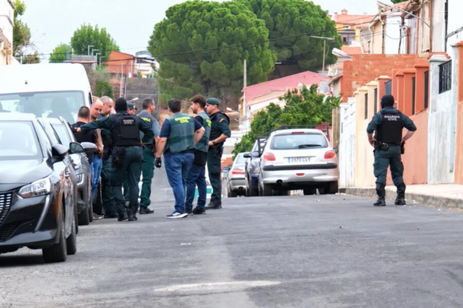 El juez envía a prisión a tres detenidos por el asesinato del hombre hallado calcinado en Almadén