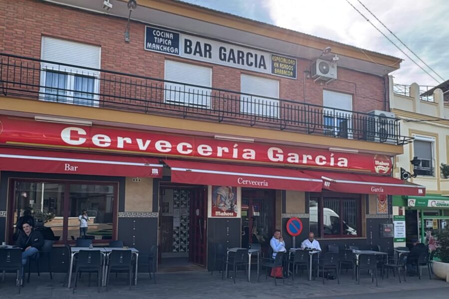 De la farmacia a los 400 churros: Urda se vuelca con las víctimas del accidente ferroviario