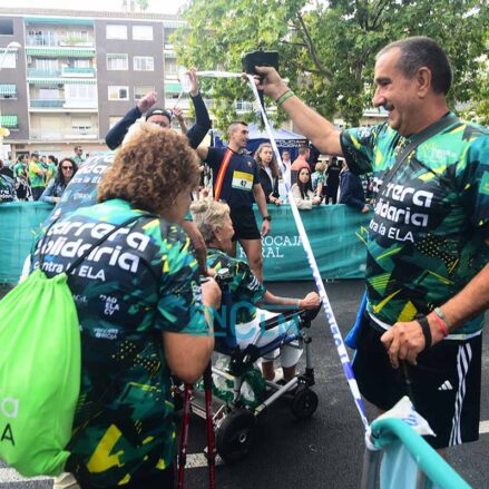 Fotos | Más de 6.700 personas visten Toledo de verde, de amor y de solidaridad en la carrera contra la ELA — imagen 9
