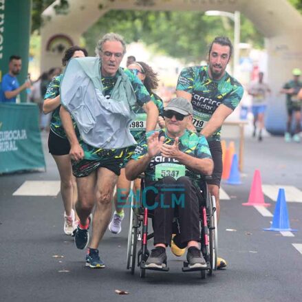 Fotos | Más de 6.700 personas visten Toledo de verde, de amor y de solidaridad en la carrera contra la ELA — imagen 89
