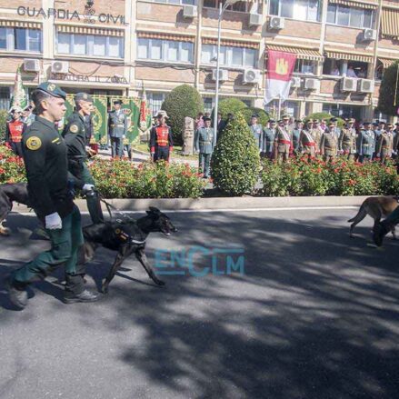 Fotos | La celebración en Toledo del Día del Pilar, con el tradicional desfile de la Guardia Civil — imagen 34