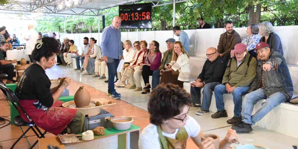 Exhibición de cerámica en Farcama.