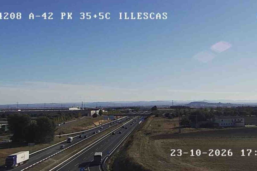 Un accidente en Illescas provoca dos heridos y retenciones en la A-42 en sentido Toledo
