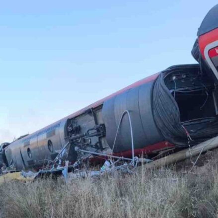 Las primeras fotos del trágico accidente ferroviario de Urda (Toledo) — imagen 3