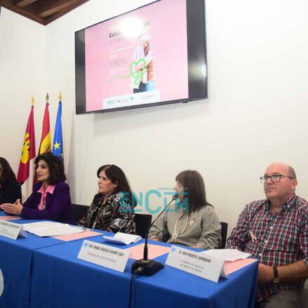Fotos | La mesa redonda en el Colegio de Médicos de Toledo sobre el cáncer de mama analizado desde diferentes ámbitos y experiencias — imagen 13