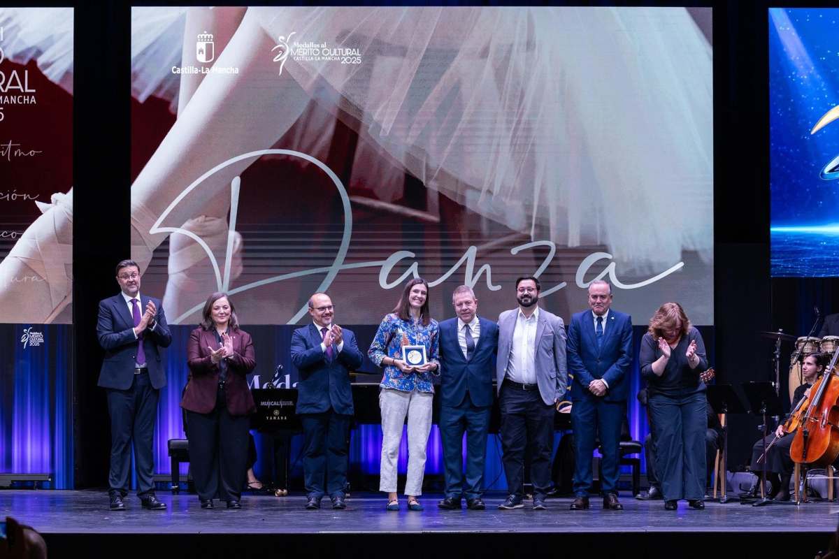 Entrega de las Medallas al Mérito Cultural 2025 en el Teatro Palenque de Talavera. Foto: Junta JCCM.