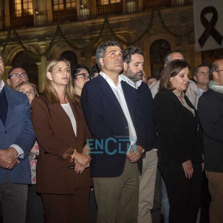 Fotos | Toledo se une al duelo por las víctimas del accidente de tren en Urda — imagen 6